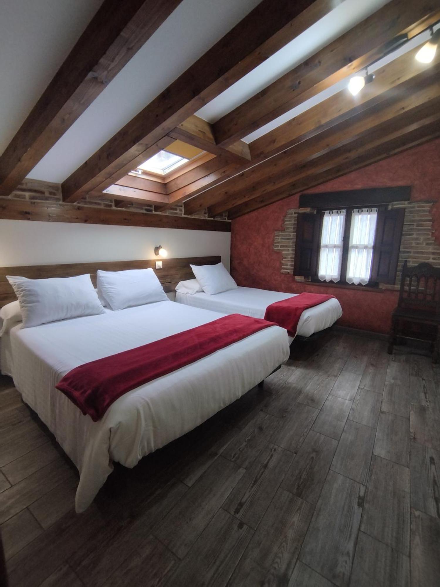 Apartamentos Legado De Santillana Santillana del Mar Luaran gambar