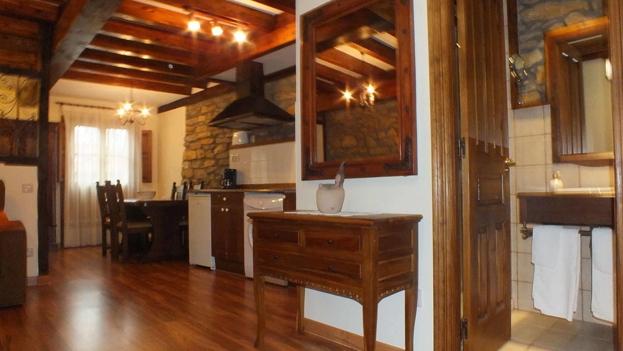 Apartamentos Legado De Santillana Santillana del Mar Luaran gambar
